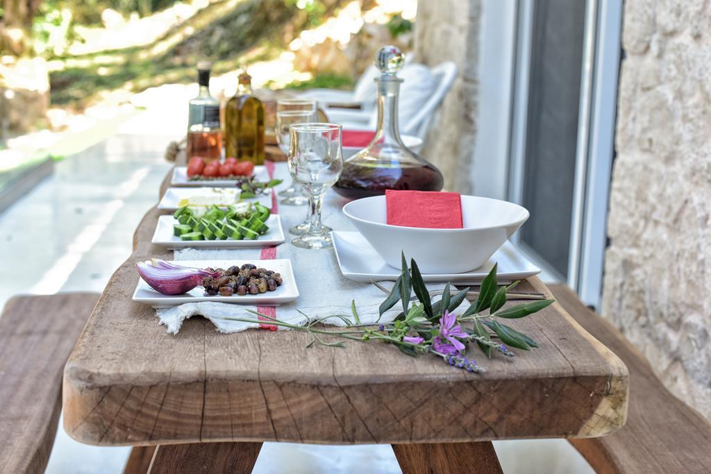 Mavres Luxury Studio Ágios Matthaíos 外观 照片